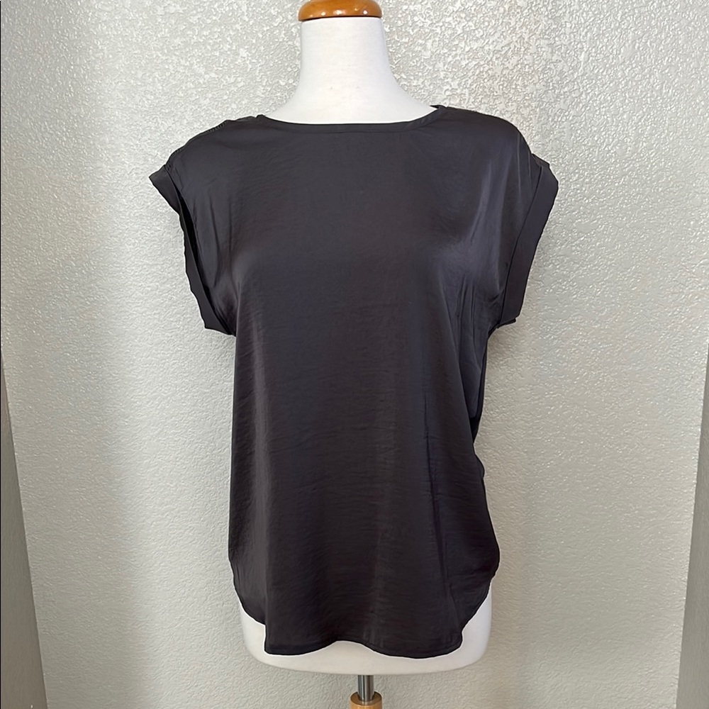 NWT Banana Republic Black Cap Sleeve Relaxed Blouse size Medium